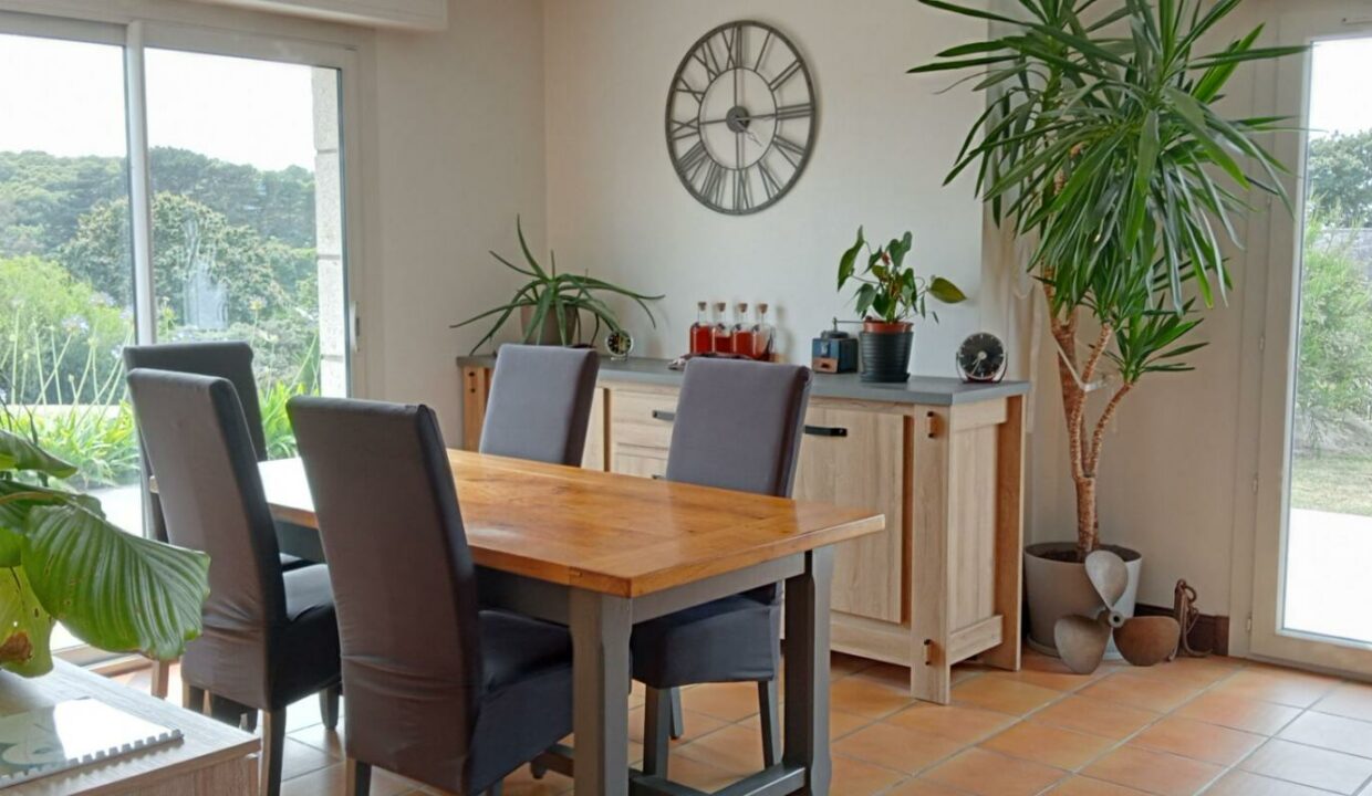 176-25112025-054903-4